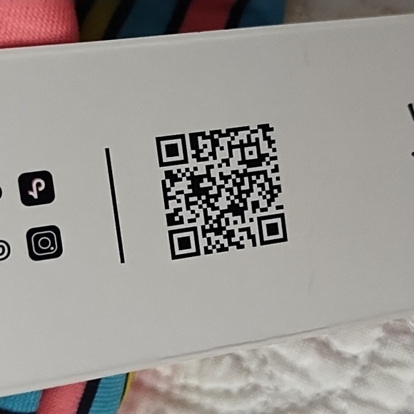 Women's shirt - Picture 3 of 3